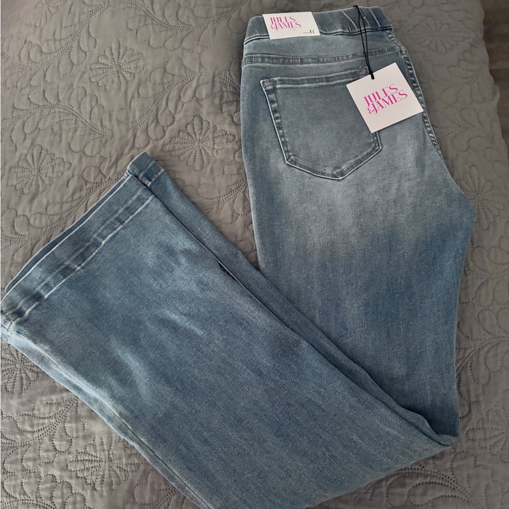 Stylish Blue Women's Jeans